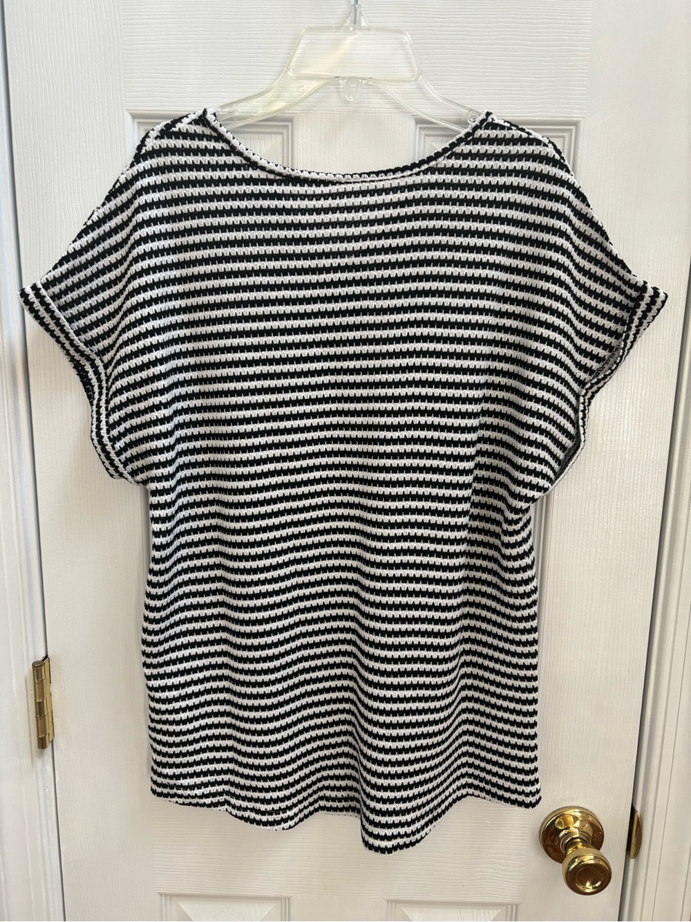 CUPSHE Black & White Striped Notch Top, Size Med (CAN FIT LG), NWT - Picture 5 of 5